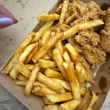 Migros Yemek’ten Bozulmuş Burger Ve Cevapsız İade Talebi