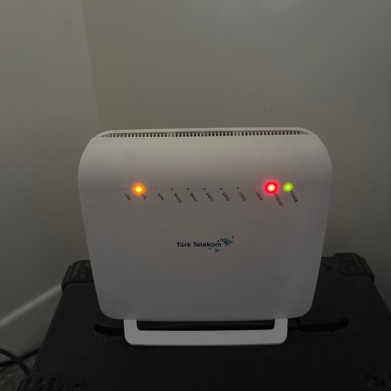 Acil İnternet Kesintisi Ve Yanıtsız Müşteri Hizmeti