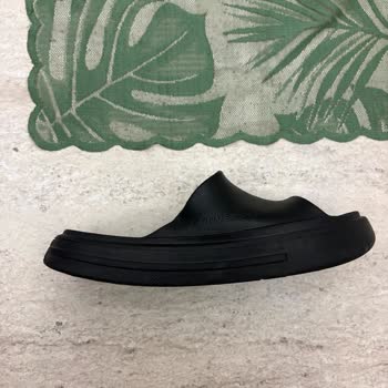 Converse Terliği Hızlıca Deforme Oldu, İade Talebi Reddedildi