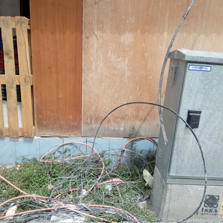 Kabloların Kopuk Olması Nedeniyle Bir Hafta Süren İnternet Kesintisi Ve Çözüm Talebi
