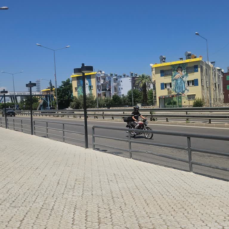 Durakta Durmayan Şoför Silifke Yolcularını Geciktirdi