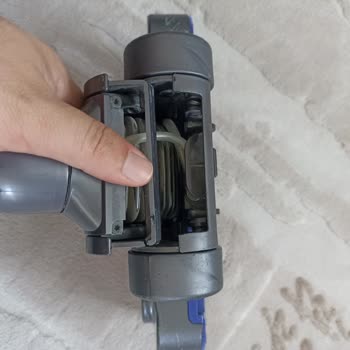 Dyson Süpürge Çekim Gücü Düşüşü Ve Kırık Başlık İçin Garanti Reddi