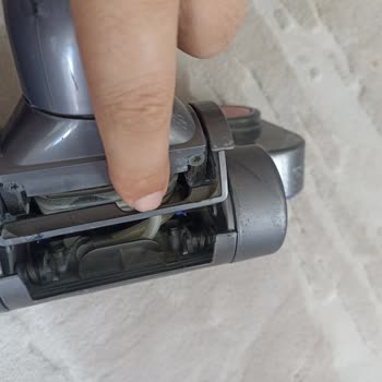 Dyson Süpürge Çekim Gücü Düşüşü Ve Kırık Başlık İçin Garanti Reddi