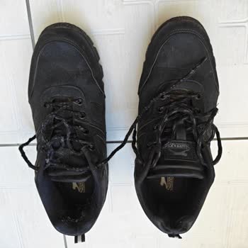Yeni Aldığım Slazenger Ayakkabının Tabanda Üretim Hatası Ve Ücretsiz Değişim Talebi