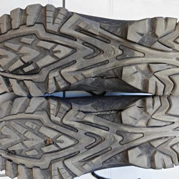 Yeni Aldığım Slazenger Ayakkabının Tabanda Üretim Hatası Ve Ücretsiz Değişim Talebi
