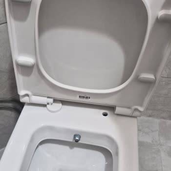 Kırılan Vitra Klozet Kapağı İçin Yedek Parça Bulunamıyor