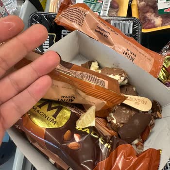 Şok Markette Küflü Dondurma Satışı Ve İade Talebi
