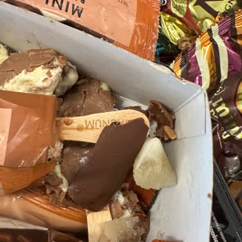 Şok Markette Küflü Dondurma Satışı Ve İade Talebi