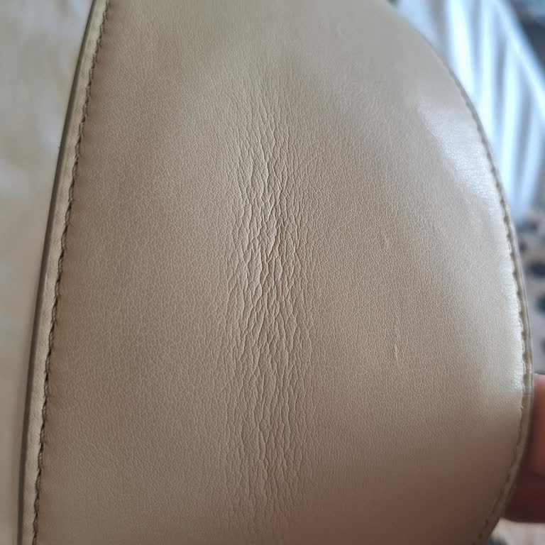 Kullanılmış Görünen DKNY Çantası Değişim Talebi
