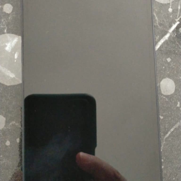 Yenilenmiş İPhone 12'de Ekran Arızası Ve Cevapsız Müşteri Hizmetleri