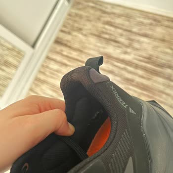 Adidas Terrex Ayakkabısında Hızlı Aşınma Ve Kullanıcı Hatası İddiası