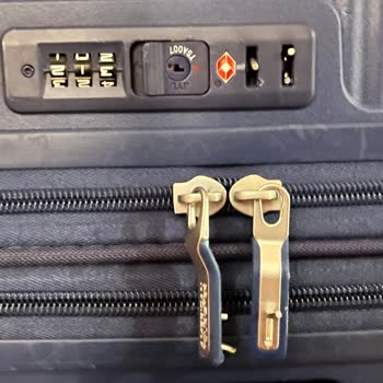 Bagaj Kilidi Kırıldı, İçeriği Karıştırıldı Ve Sunexpress Tazminatı Reddetti