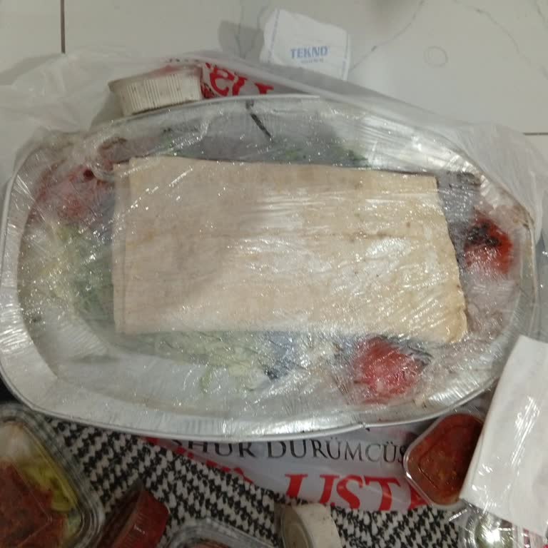 Üç Kişilik Sipariş Tek Tabakta Gönderildi, Hijyen Ve Mahremiyet Sorunu