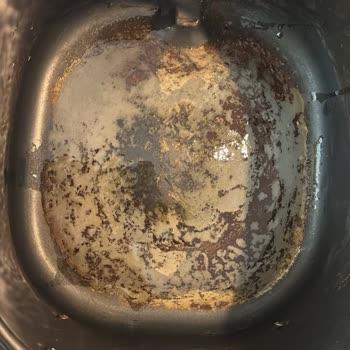 Kumtel Fritözü Paslanan İç Haznesi Ve Sepetiyle Sağlık Tehdidi