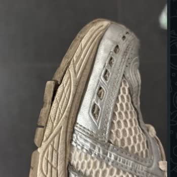 New Balance Ayakkabısının Tabanı Kısa Sürede Açıldı Ve Mağaza Sorumluluğu Reddetti