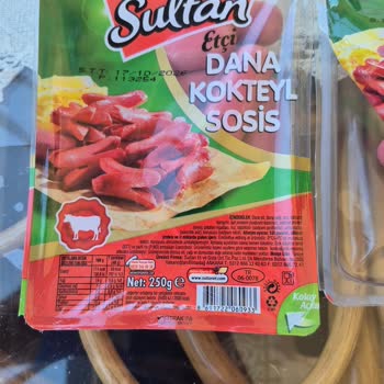 Altunbilekler Markette Son Tüketim Tarihine Rağmen Küflenmiş Sosis Satışı Gıda Güvenliği İhlali