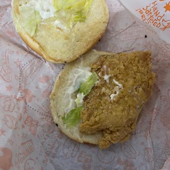 Popeyes Torium Şubesinde Tekrarlanan Peynir Eksikliği Ve Ücret İadesi Talebi
