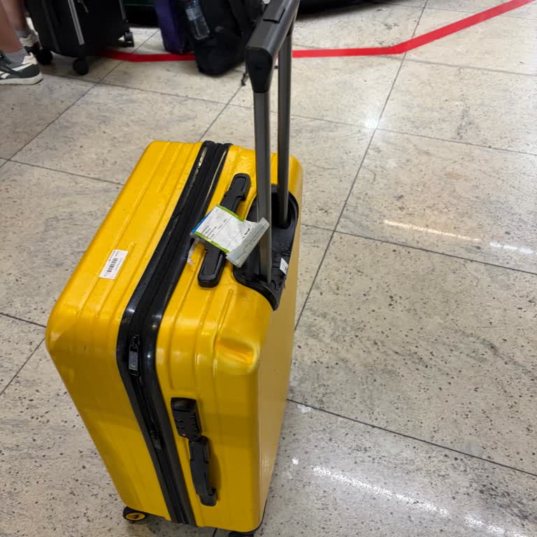 Prag-İstanbul Uçuşunda Kırılan Bavul Ve Yetersiz Tazminat Açıklaması
