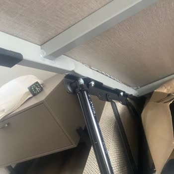 Garanti Altındaki Baza Çerçevesinin Tek Tarafta Eğilmesi Ve Yenisiyle Değiştirilmesi