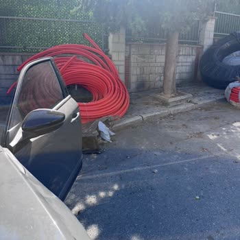 İstanbul Acıbadem’de Turkcell Superonline Saha Ekibi Aracımı Çarparak Zarar Verdi
