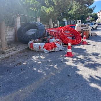 İstanbul Acıbadem’de Turkcell Superonline Saha Ekibi Aracımı Çarparak Zarar Verdi