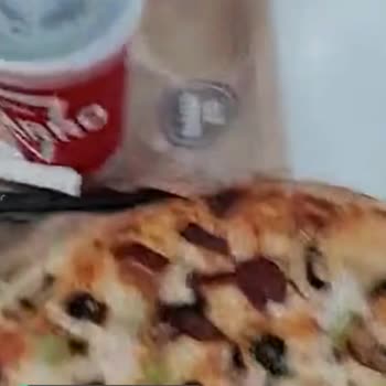 Sbarro Parasında Değilim Ama 1 Ketçap Ve Mayonezin Lafını Yapmanız Ayıp!