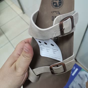 Orijinal İddialı Birkenstock Muadil Çıktı, Satıcıdan Saygısız İletişim Ve Kısıtlı İade