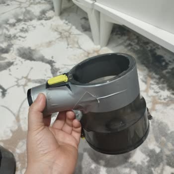 Turbo Başlığının Elektrik Gelmemesi Ve Toz Haznesi Kırığı İçin Garanti Kapsamında Değişim Talebi