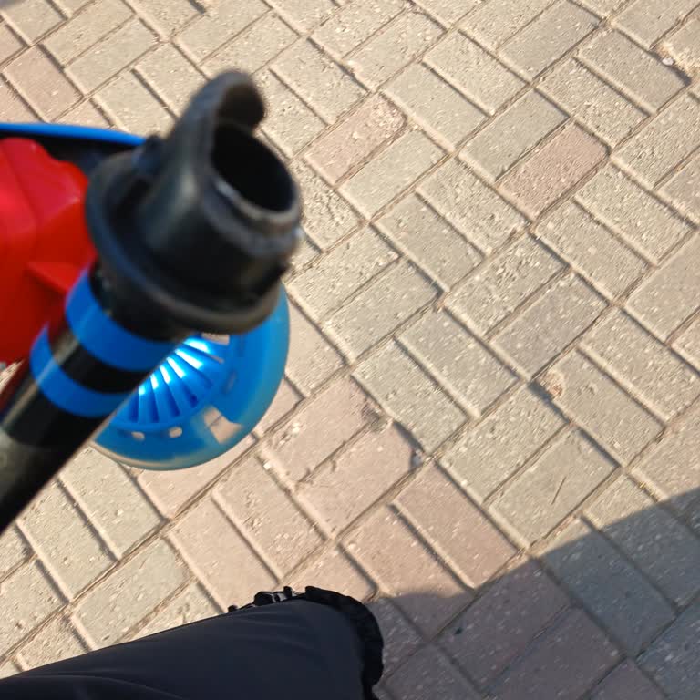 Rookie Markası Işıklı Mini Scooter Kısa Sürede Kırıldı, Değişim Talebi