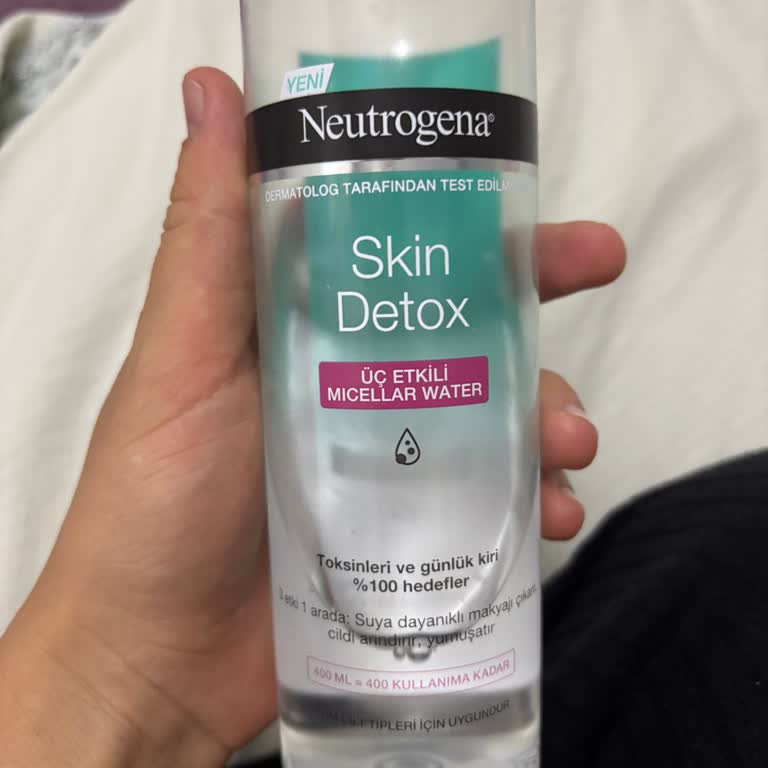 Gratis Mağazasında Satın Alınan Neutrogena Micellar Su Yüzde Ani Kızarıklığa Neden Oldu