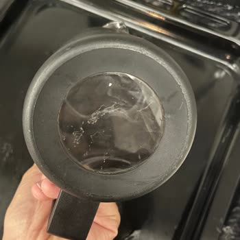 Alt Hazneden Su Kaçıran Cam French Press İçin Ücretsiz Değişim Talebi