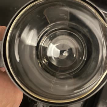 Alt Hazneden Su Kaçıran Cam French Press İçin Ücretsiz Değişim Talebi