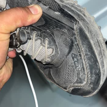 Üç Ayda Ayakkabının File Ve Tabanı Açıldı, Renk Soldu