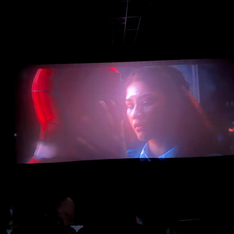 Marmara Park AVM Cineverse Salon 1'de Görüntü Kalitesi Sorunu Ve İade Talebi