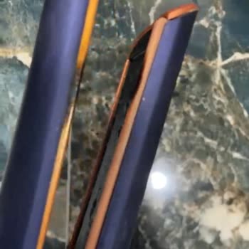 Dyson Airstrait Kısa Sürede Alev Alması Ve Saçların Yanması