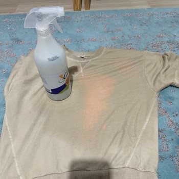 Glint Çok Amaçlı Temizleyicinin Renk Açmasıyla Kullanılamaz Kıyafetler