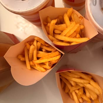 McDonald's Diyarbakır’da Soğuk Ve Yarım Dolu Menü İade Talebi