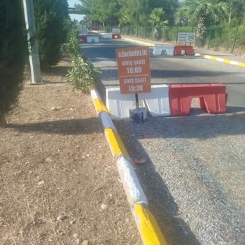 Didim Polis Moral Eğitim Merkezinde Açılış Saati 10.00 Olunca Misafirler Saatlerce Kapıda Bekliyor