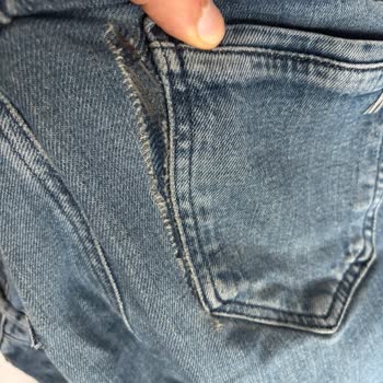 Mavi Pro Denim Pantolonlar Aynı Bölgeden Hızlıca Yırtıldı, Kalite Sorunu