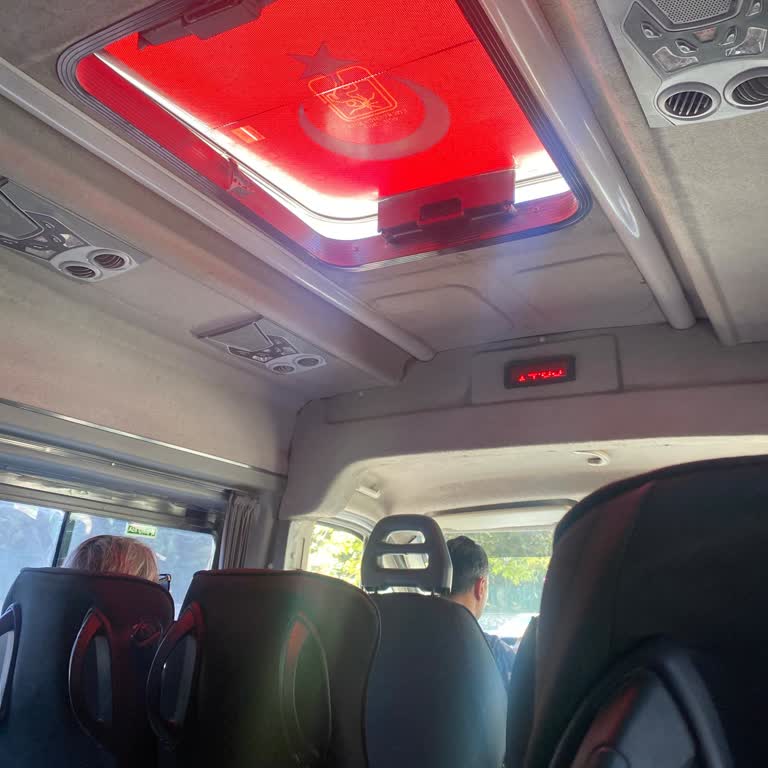 Sıcak Hava İçinde Klimasız Otobüs Yolculuğu