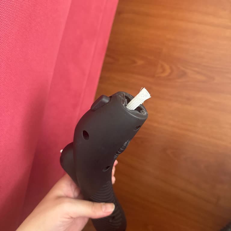 Buharlı Temizlik Makinesi Sürekli Buhar Kesintisi Ve Kırılan Tutma Kolu Nedeniyle Garanti Talebi
