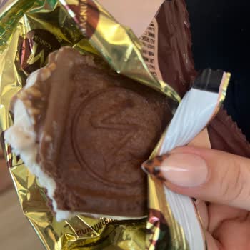 Magnum Mini Dondurması Kalitesiz, Para İadesi Bekliyorum