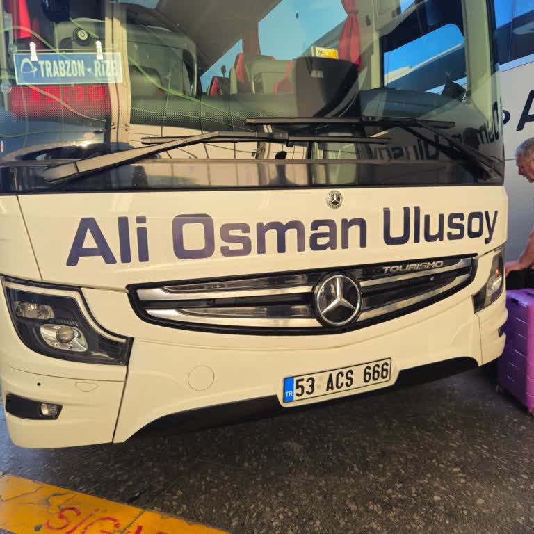 Uzun Yolculukta Araç İçinde Sigara İçilmesi Ve Su Servisi Eksikliği