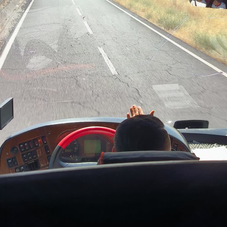 Obilet’te Yanıltıcı 2+1 Bilet, Eski 2+2 Otobüs Ve Çatlak Camlarla Güvenlik Endişesi