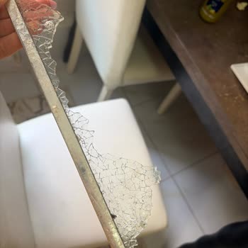 Rafların Aniden Kırılması Ve Garanti Kapsamında Parça Değişimi Talebi