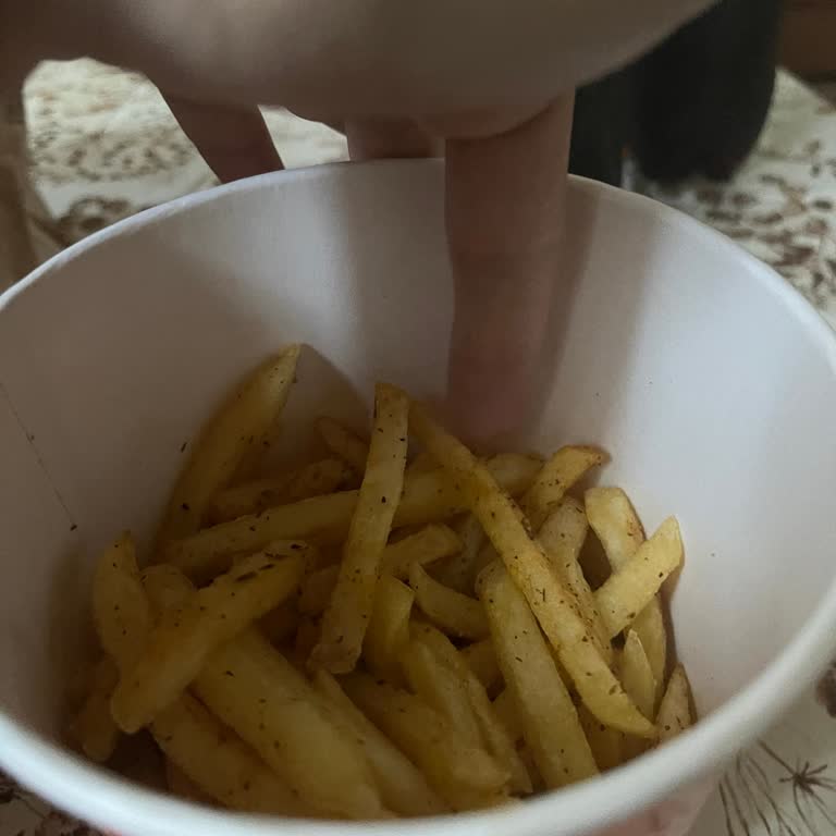 Patates Azlığı Ve Nugget Eksikliği Şikayeti