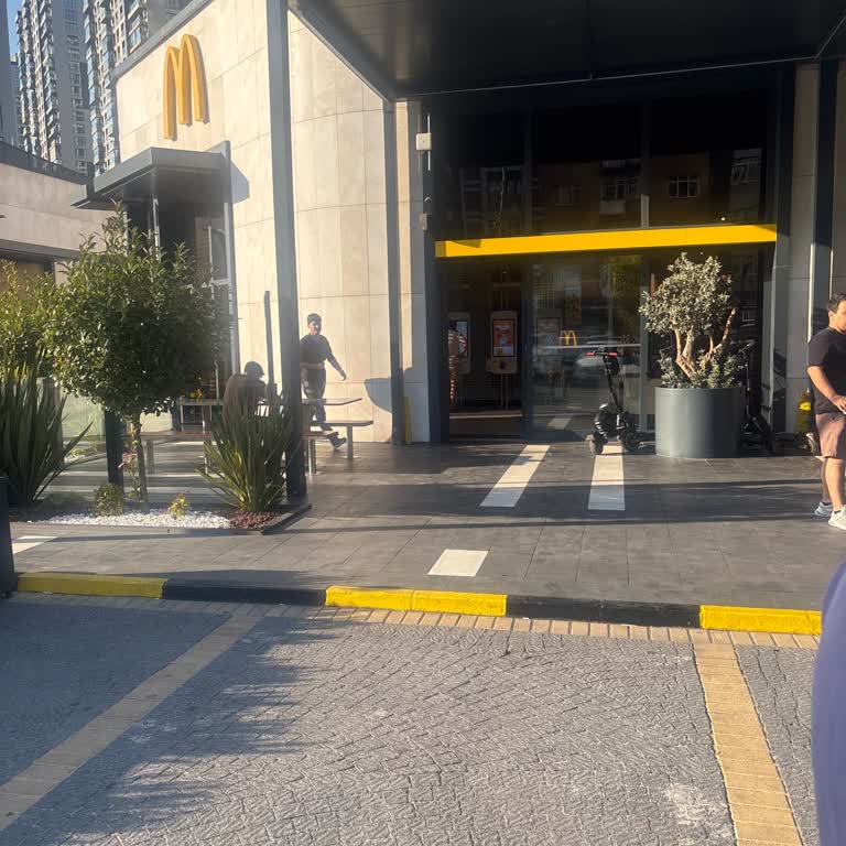 Yamanevler McDonald's’ta 45 Dakikalık Big Mac Beklemesi Ve Telafi Talebi