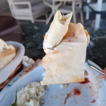 Royal 52 Boztepe Restoranı: Yüksek Fiyatlı Kalitesiz Ve Hijyenik Olmayan Servis