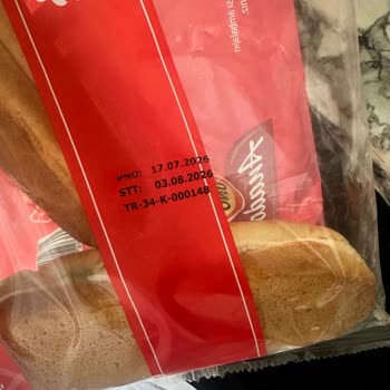 Tarihi Geçmemiş UNO Sandviç Ekmeği Şok Market Raflarında Küflü