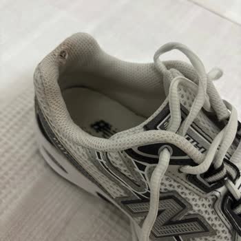 New Balance 740 Ayakkabısında Erken Topuk Aşınması Ve Ayak Ağrısı İade Talebi